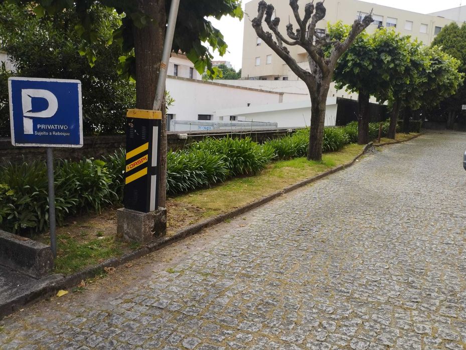 Lugar de garagem +arrecadação