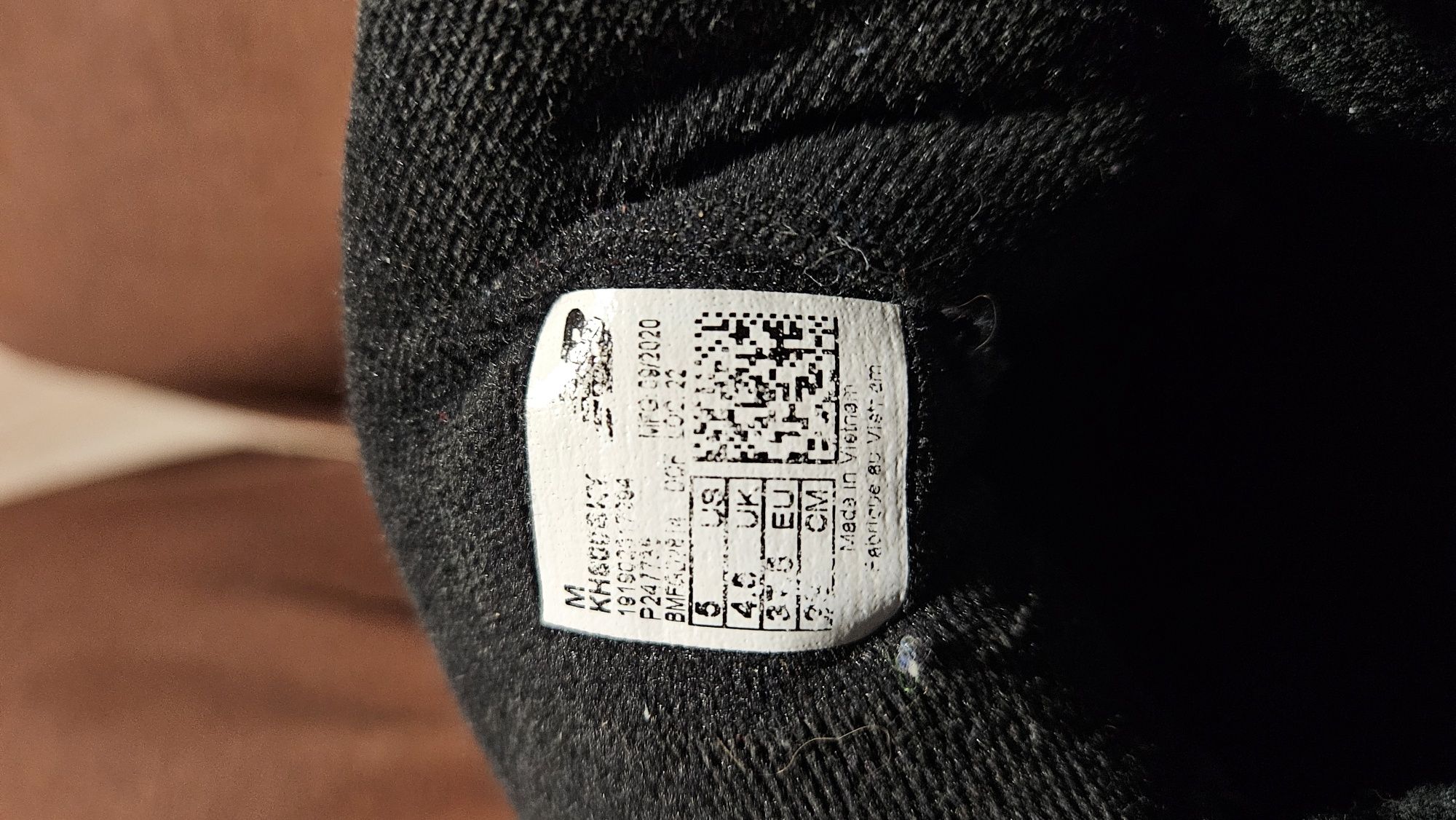 Buty dla chłopca zimowe New Balance r. 37.5