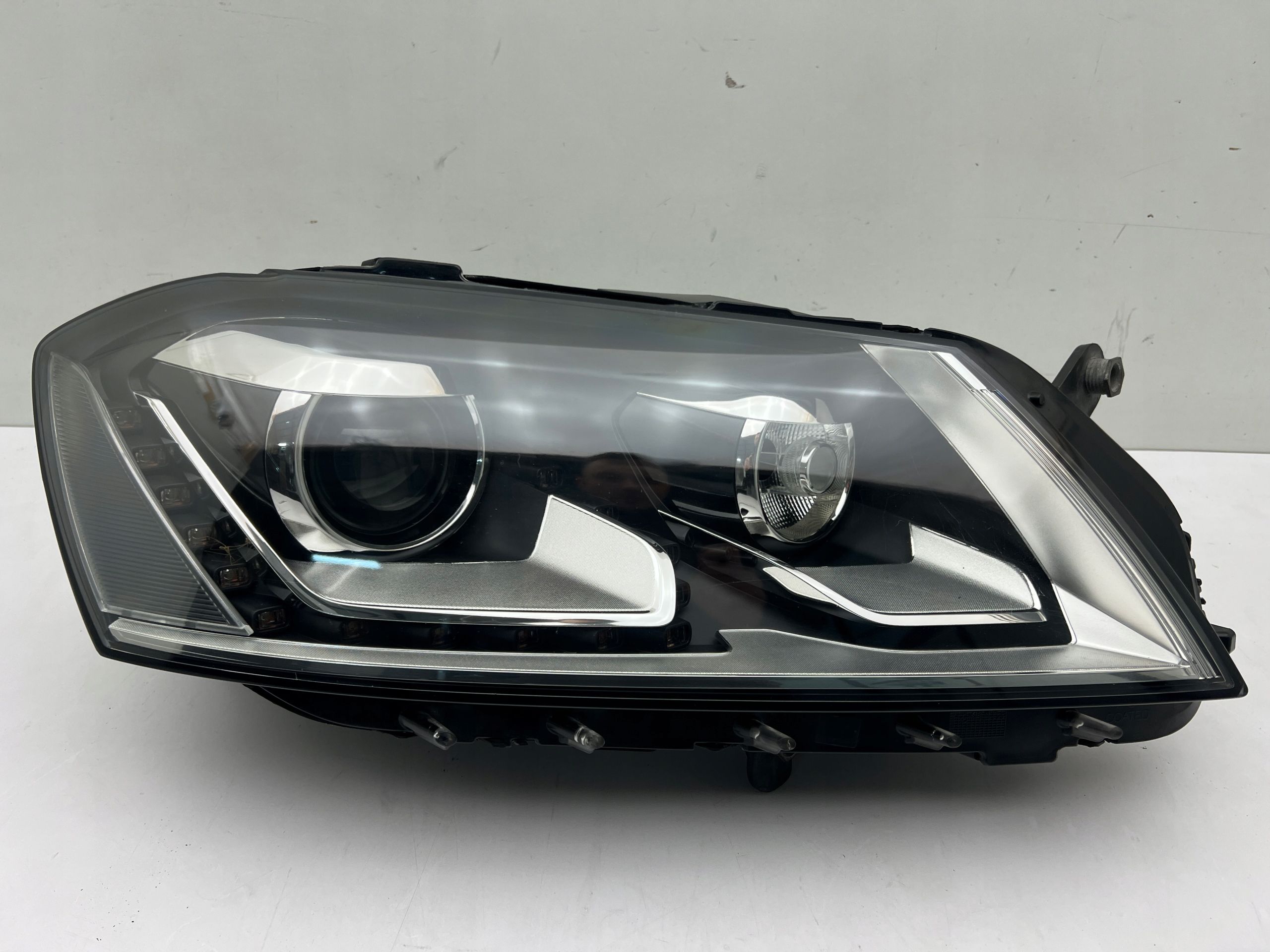 VW Passat B7 3AA Lampa Prawa BI Xenon skrętny Led Europa N