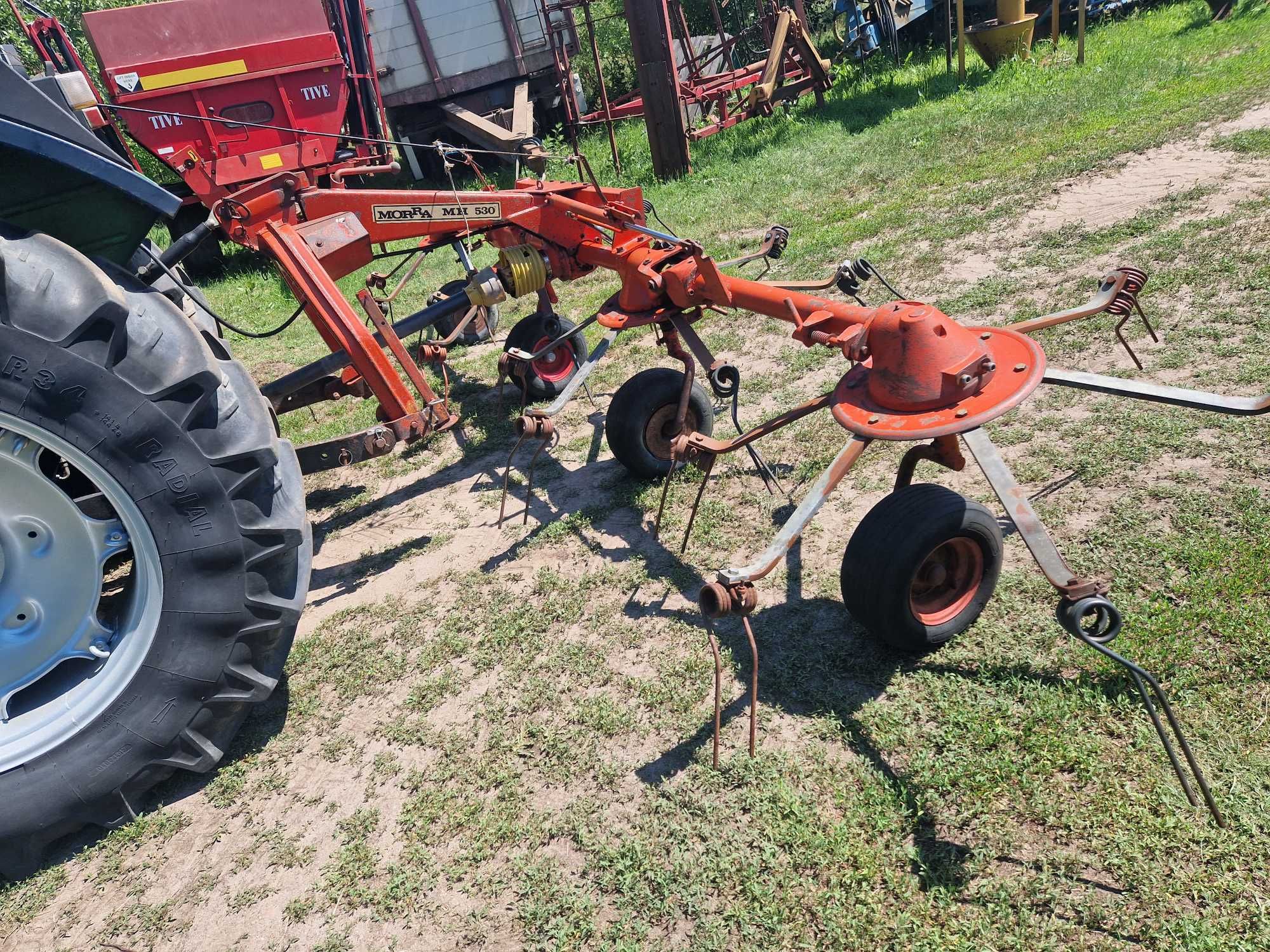 przetrząsarka Morra MH 530 hydraulicznie składana