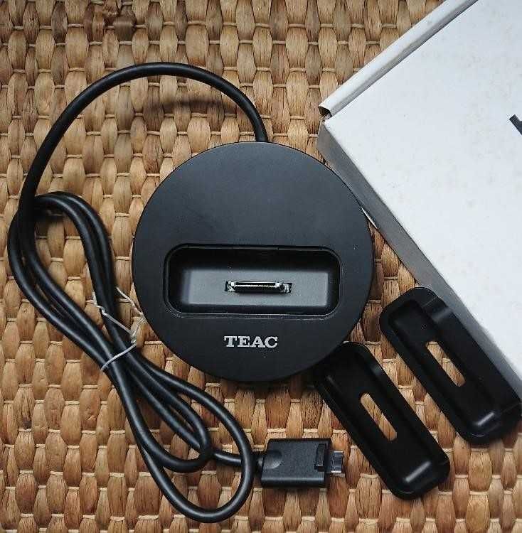 TEAC DS-21  iPod iPhone dock para Teac amplifiers