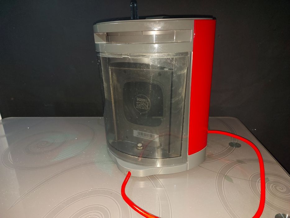 Ekspres do kawy kapsułowy Nescsfe Dolce Gusto