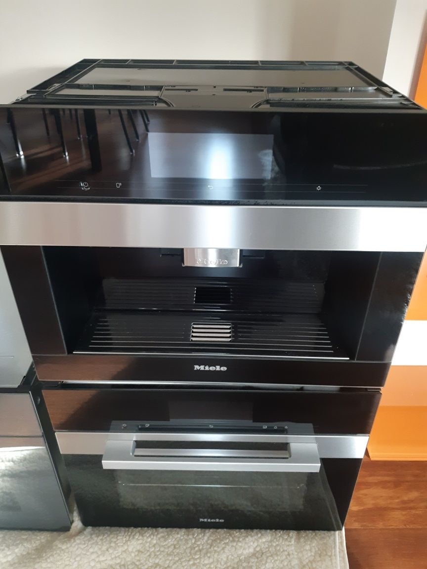 Miele DGC7840 Edestahl Piekarnik parowy