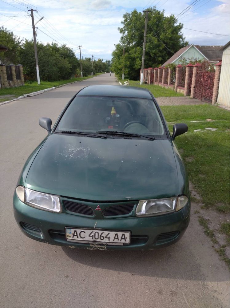Продам Mitsubishi Carisma
