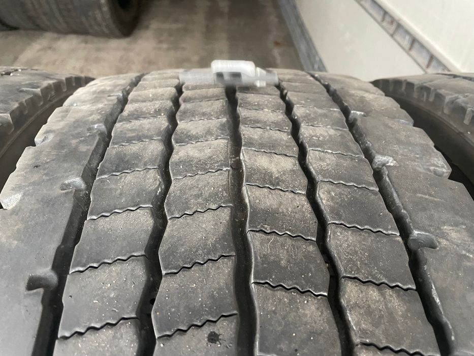 Продам шини до вантажного автомобіля