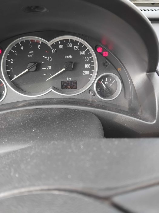 Opel corsa 1.3 cdti 2005