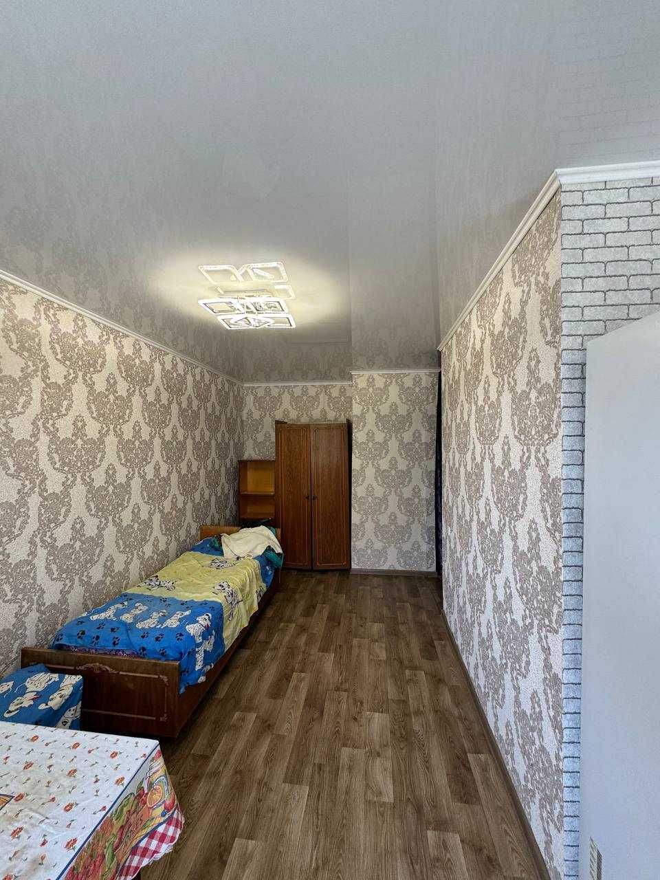 Двохкімнатна на 600-річчя.