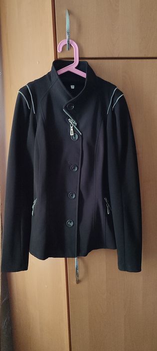 Пакет речей. 20 одиниць. Жіноча куртка, светр, джинси, футболки