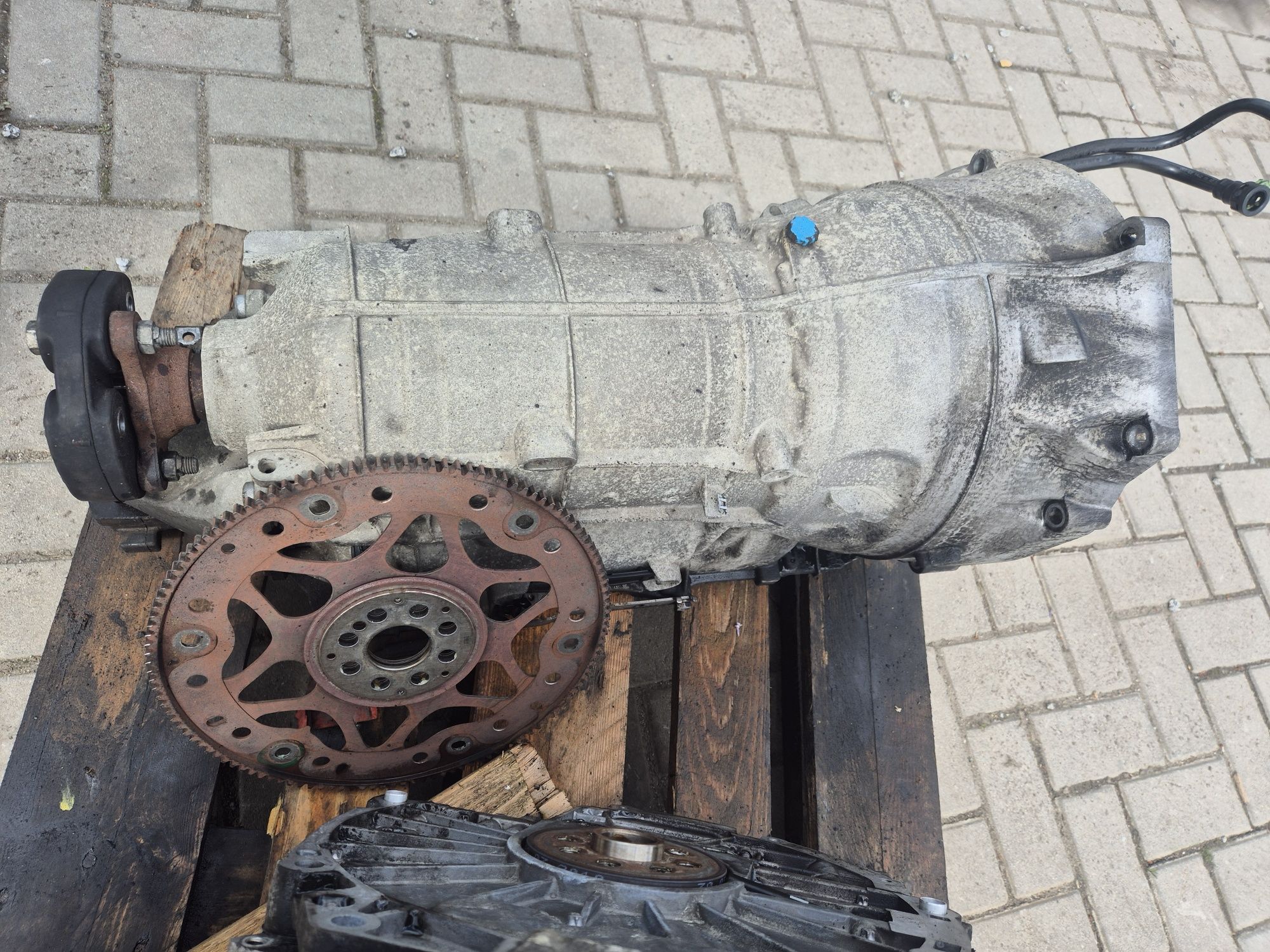 Bmw F10 F11 F07 3.0d Skrzynia biegów automatyczna 8hp-70 N57D30A
