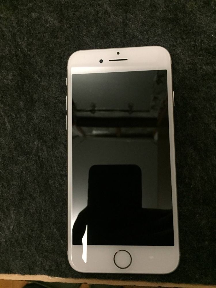 Продам iphone 7 2/32gb