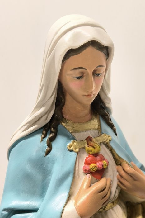 Figura Matki Boskiej 61 cm, po naprawie, odmalowana i pozłocona