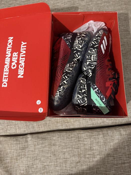 Кросівки  унисекс Adidas D.O.N. Issue 4 Shoes Bordo If2162