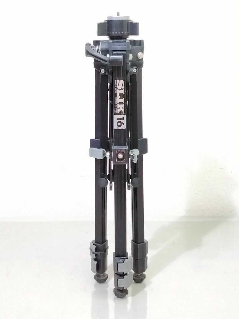 Tripé Slik 16 com cabeça Slik AF2100 (Usado)
