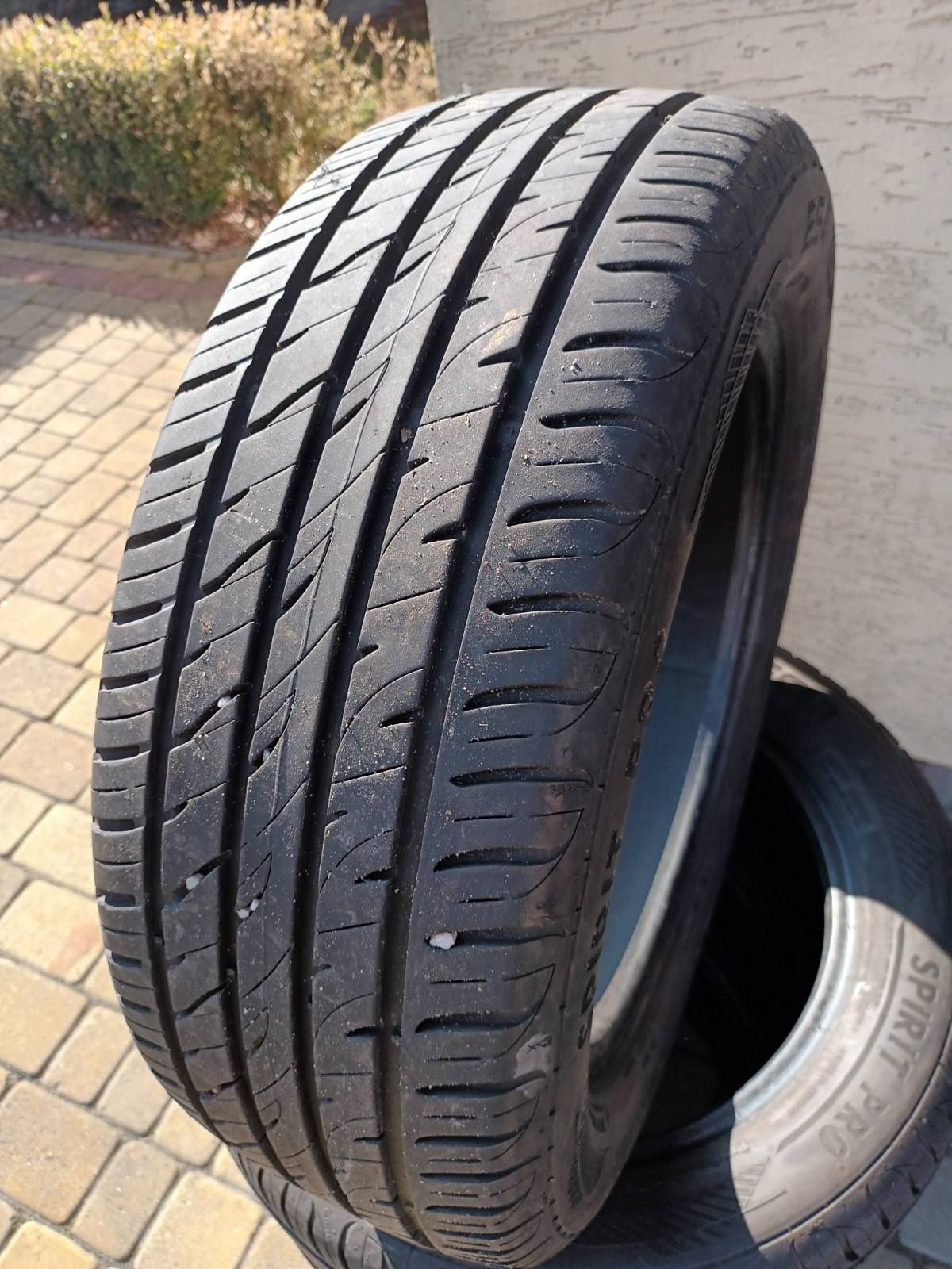 Продам комплект резини" MICHELIN "(235/60 R18