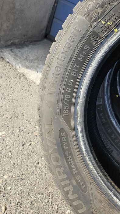 Opony zimowe 165.70.14 uniroyal