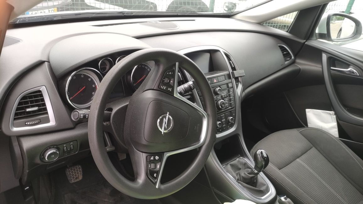 Carrinha Opel Astra 1.6 110 cv