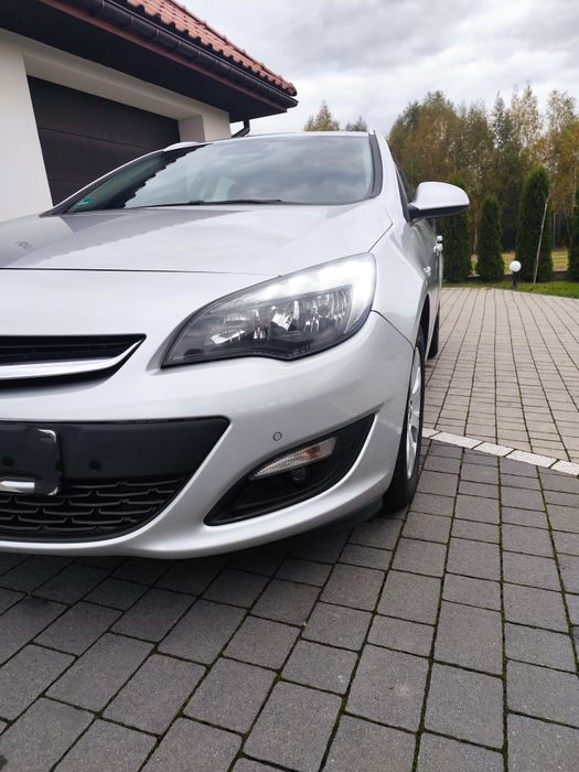Opel Astra J 1.4T 140 km