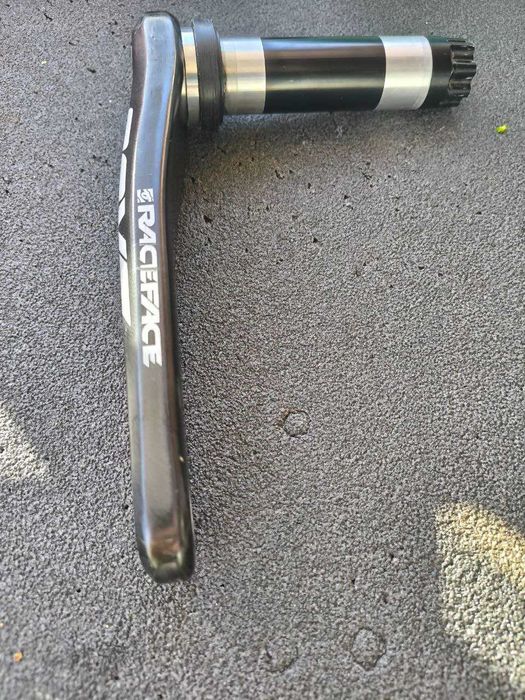 Карбоновые шатуны RaceFace next SL 175mm с кареткой BB30