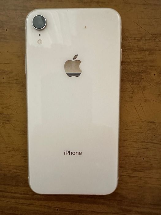 Продам iPhone XR б/в