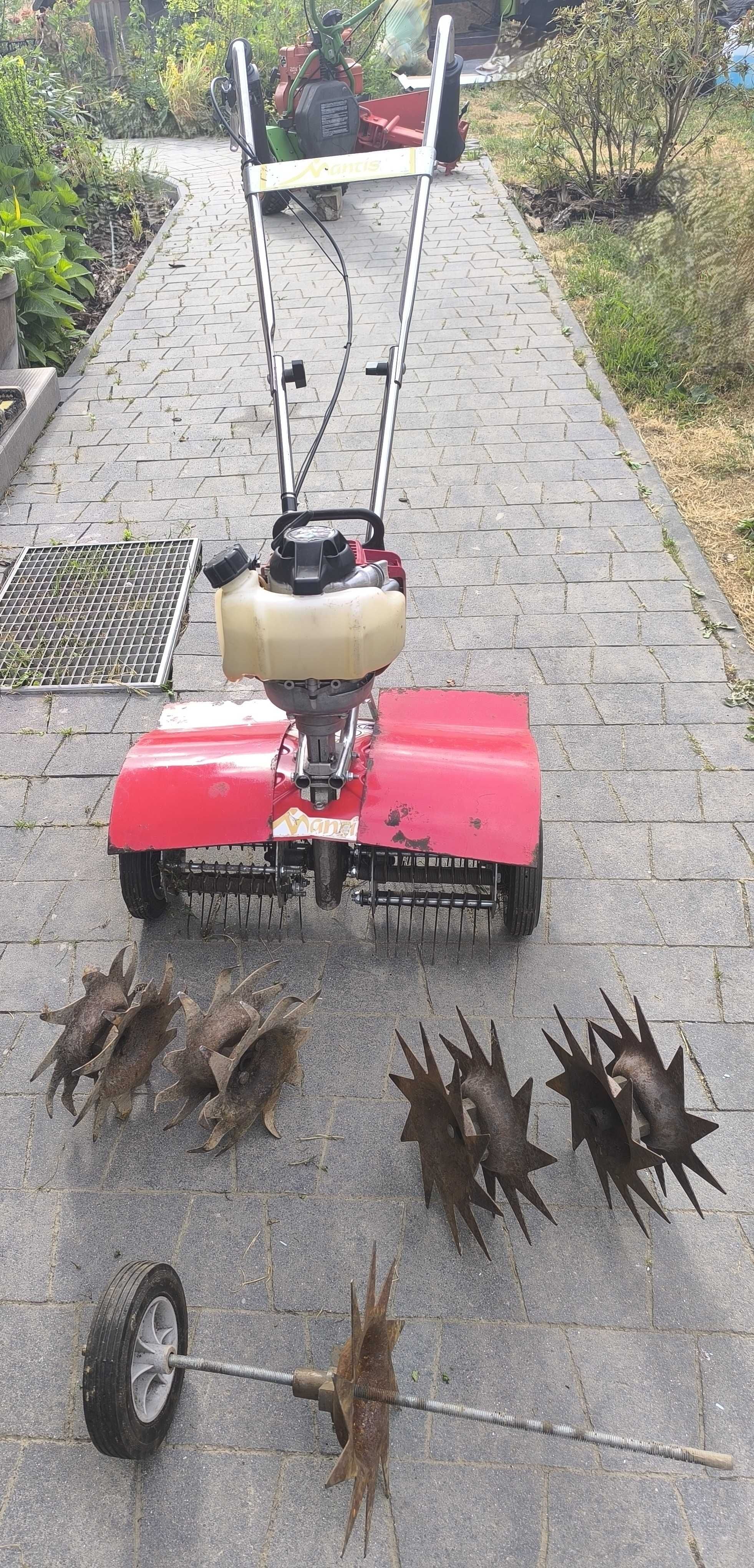 glebogryzarka, wertykulator spalinowy MANTIS z silnikiem HONDA