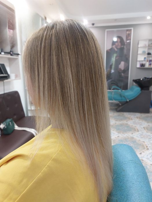 Шукаю модель на складне фарбування волосся. Позняки, Березняки