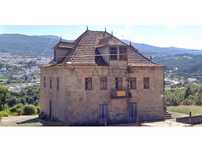 Moradia em Pedra Santiago / Seia
