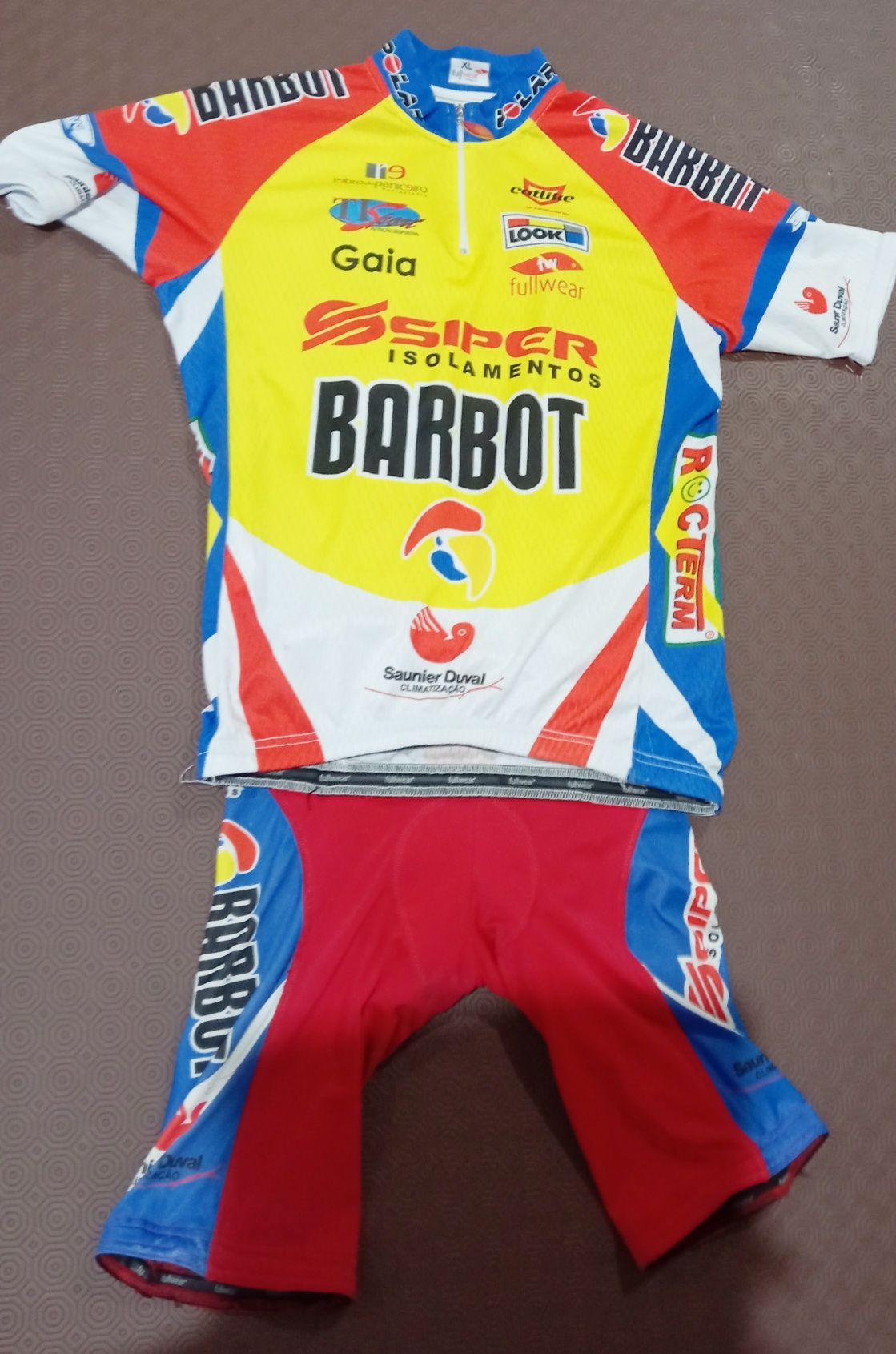 Equipamento ciclismo Barbot reservado