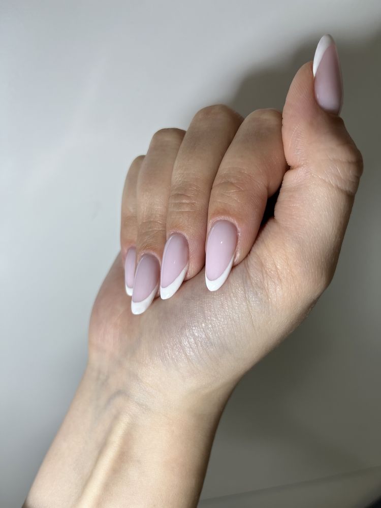 Manicure hybrydowy/żelowy