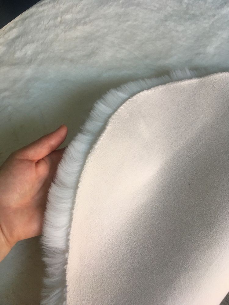Килим приліжковий килимок шкурка
