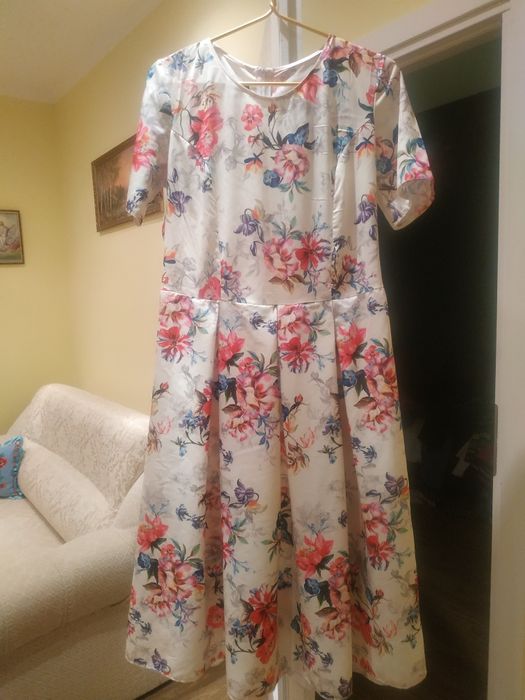 Сукня нова,квітковий принт