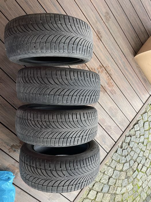 Opony zimowe Nexen 195/50R15