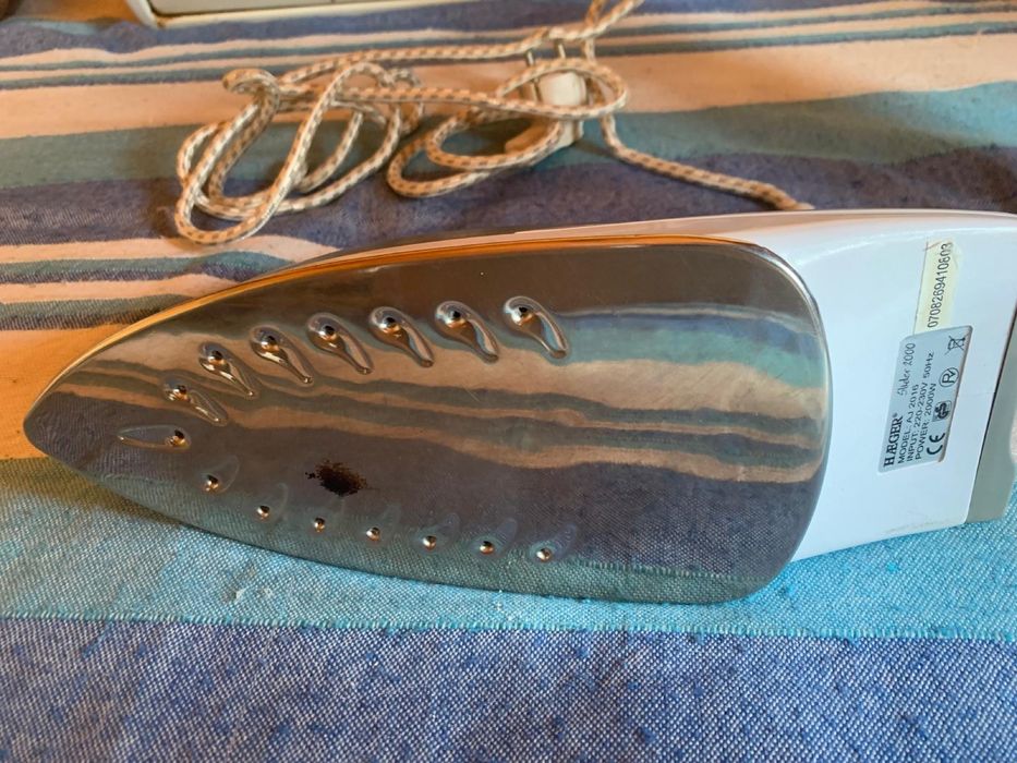 Ferro engomar Haeger