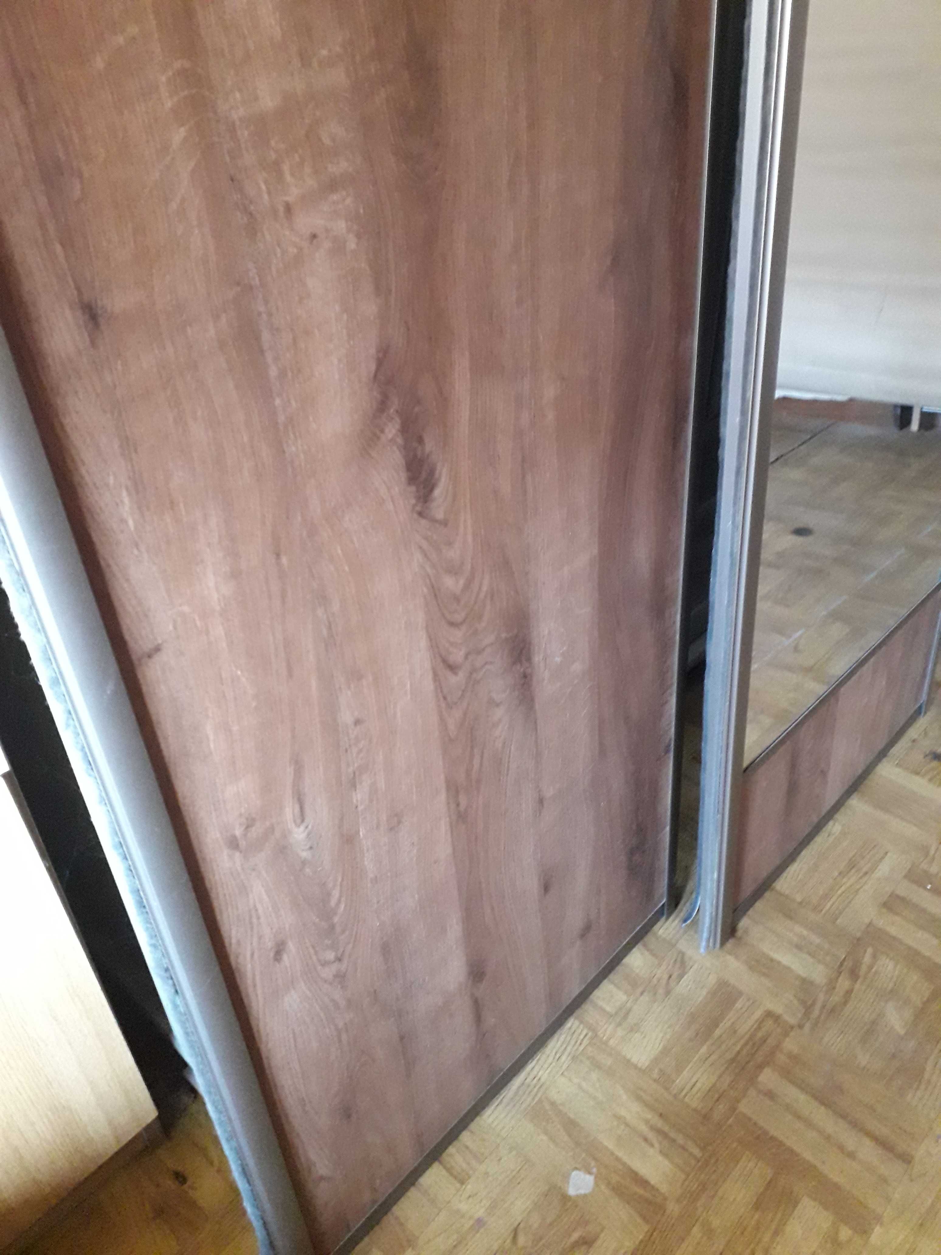 Drzwi przesuwne do szafy wnękowej