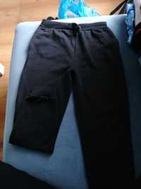 Spodnie dresowe 140cm