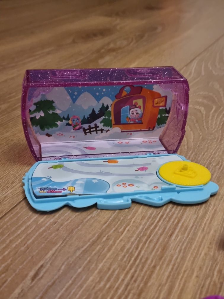 Figurk Moji Popsi + domek + gratis
