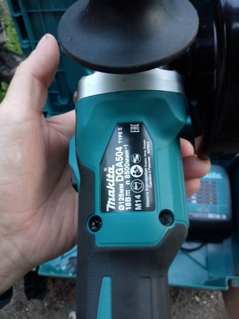 Аккумуляторная болгарка Makita, 125, оригинал + зарядное + кейс