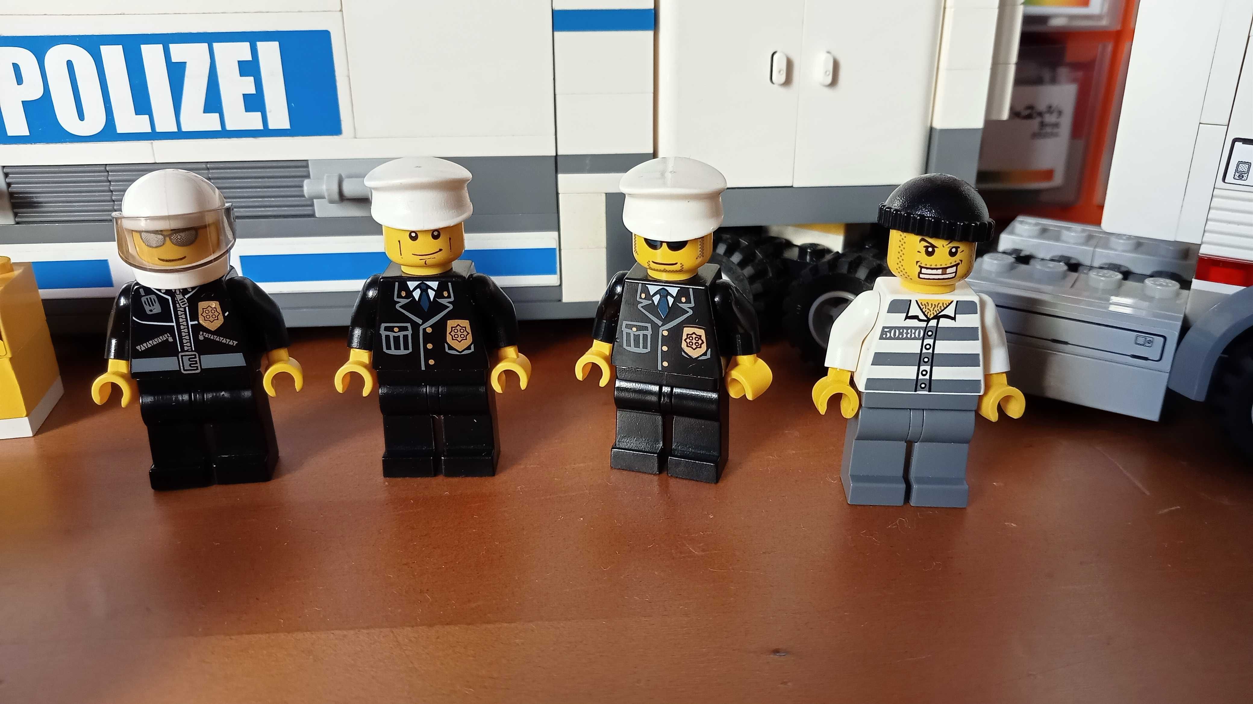 Lego city 7743 Police Command Center + 7235 Police Motorcycle