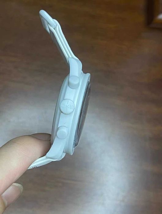 Swatch x Omega BioceramicMoonswatch MissionToMoonphase Snoopy
SO33W700