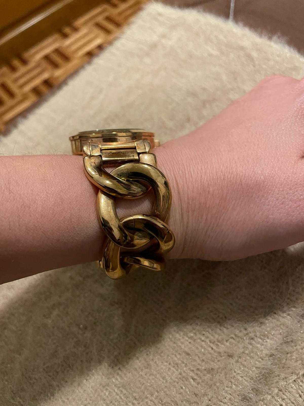 Relógio Dourado Michael Kors
