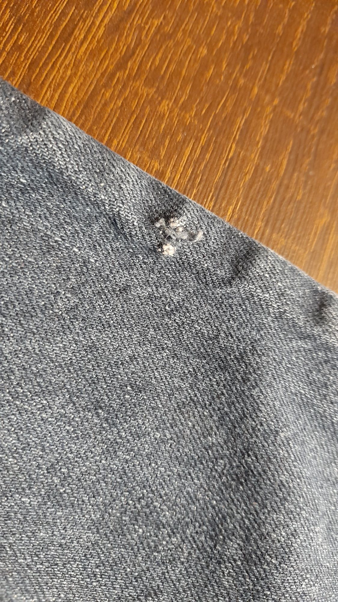Chłopięce spodnie jeansowe H&M rozmiar 116