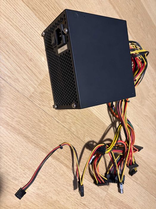 Zasilacz komputerowy FSP500-60APN 500W