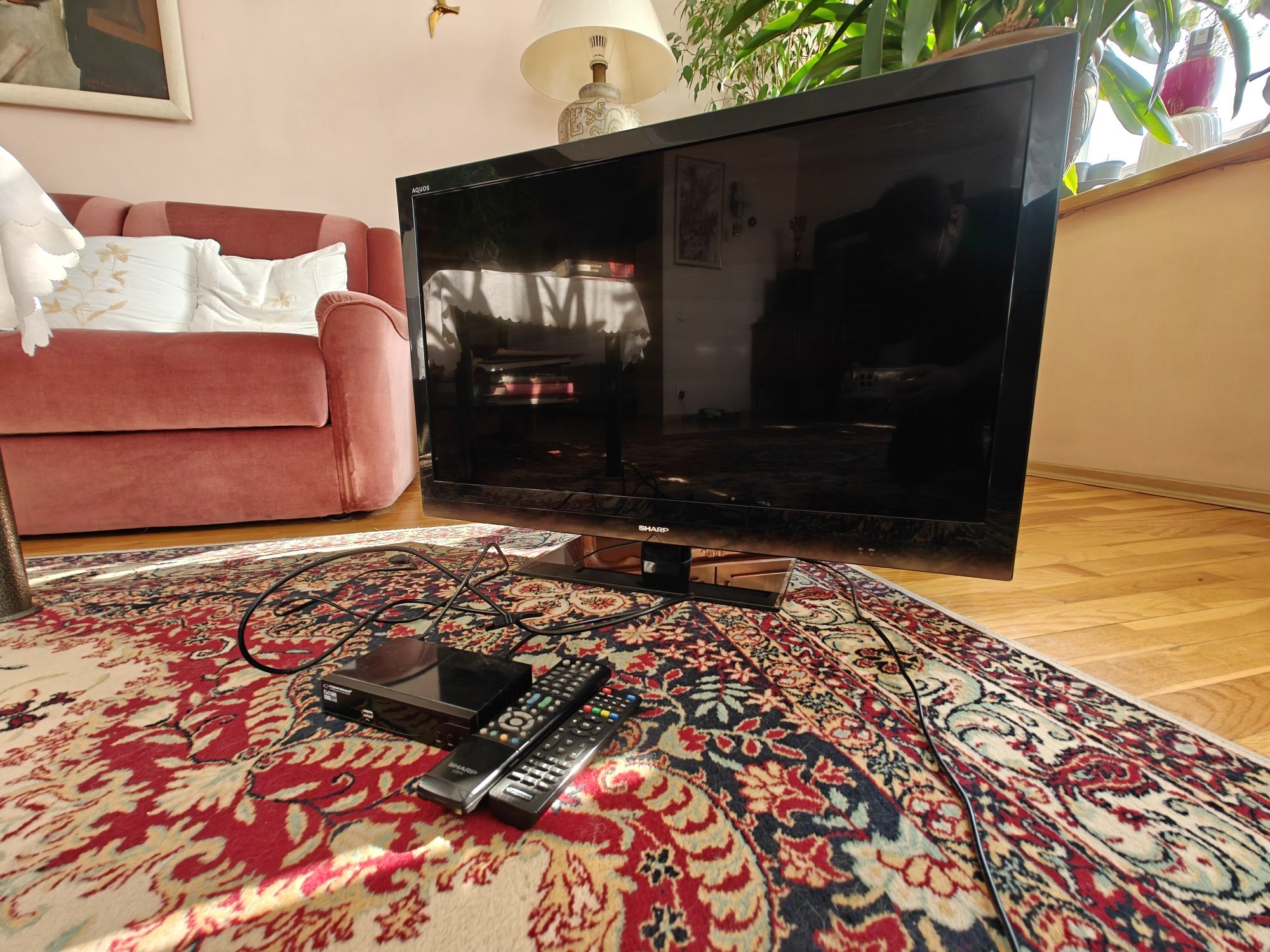 Sharp LC-40LX705E – TV idealny, dekoder gratis dla szybkich!