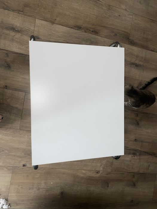 Stolik ikea BAGGBODA