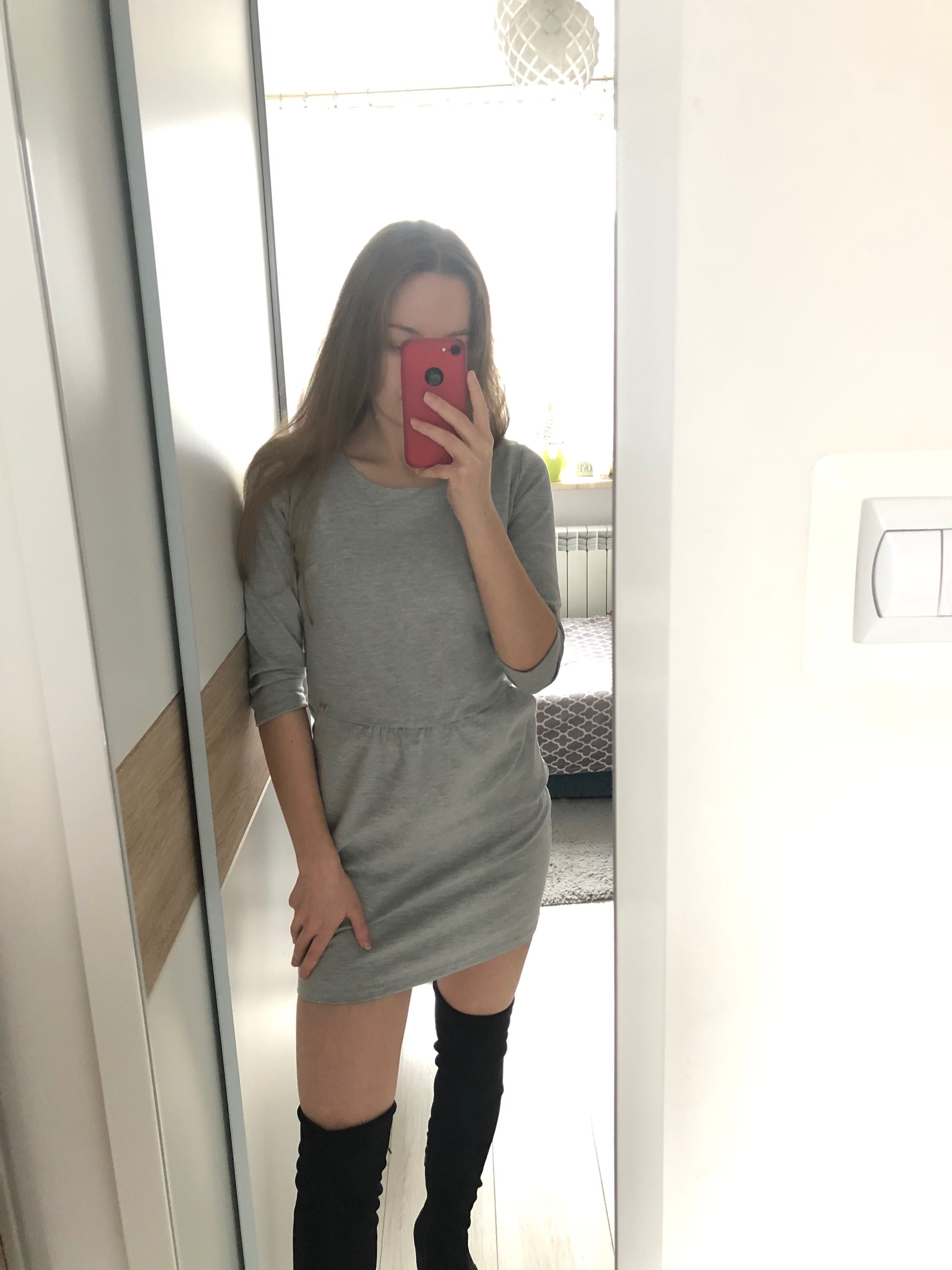 Szara sukienka bawełniana dzianinowa dopasowana cropp S