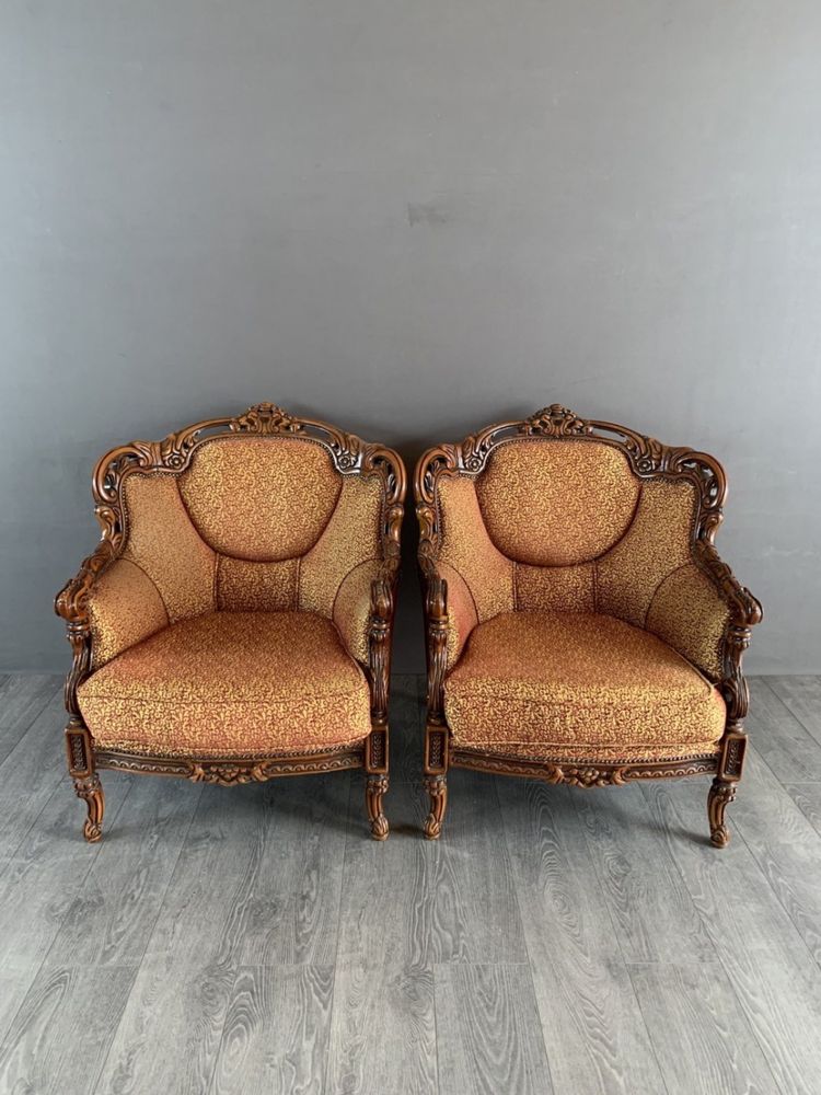 Антикварний гарнітур: пара крісел і диван Франція