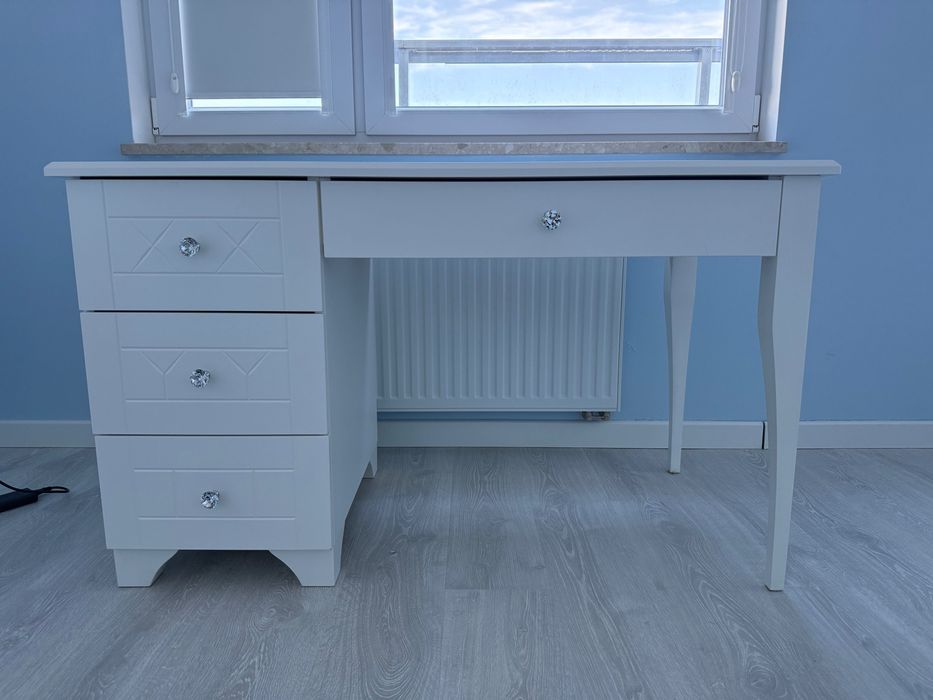 Biurko dziecięce Meblik drewniane