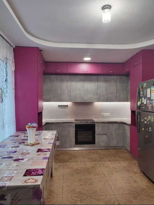 СРОЧНО!Терміново!Продам будинок на Мирному,земля приватизована 9 соток