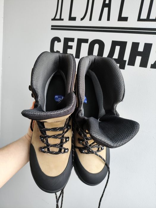 Продам трекінгові черевики Weissenstein Waterproof