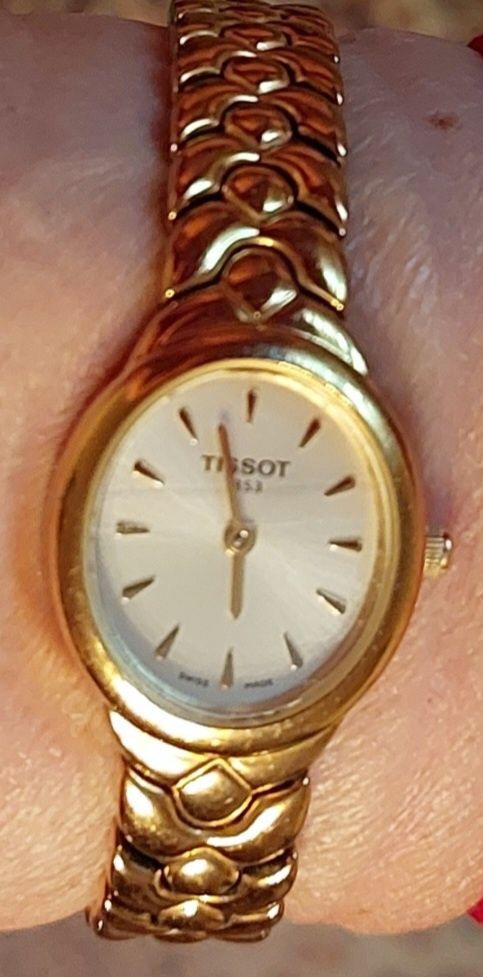 Швейцарський годинник tissot s526  на браслеті