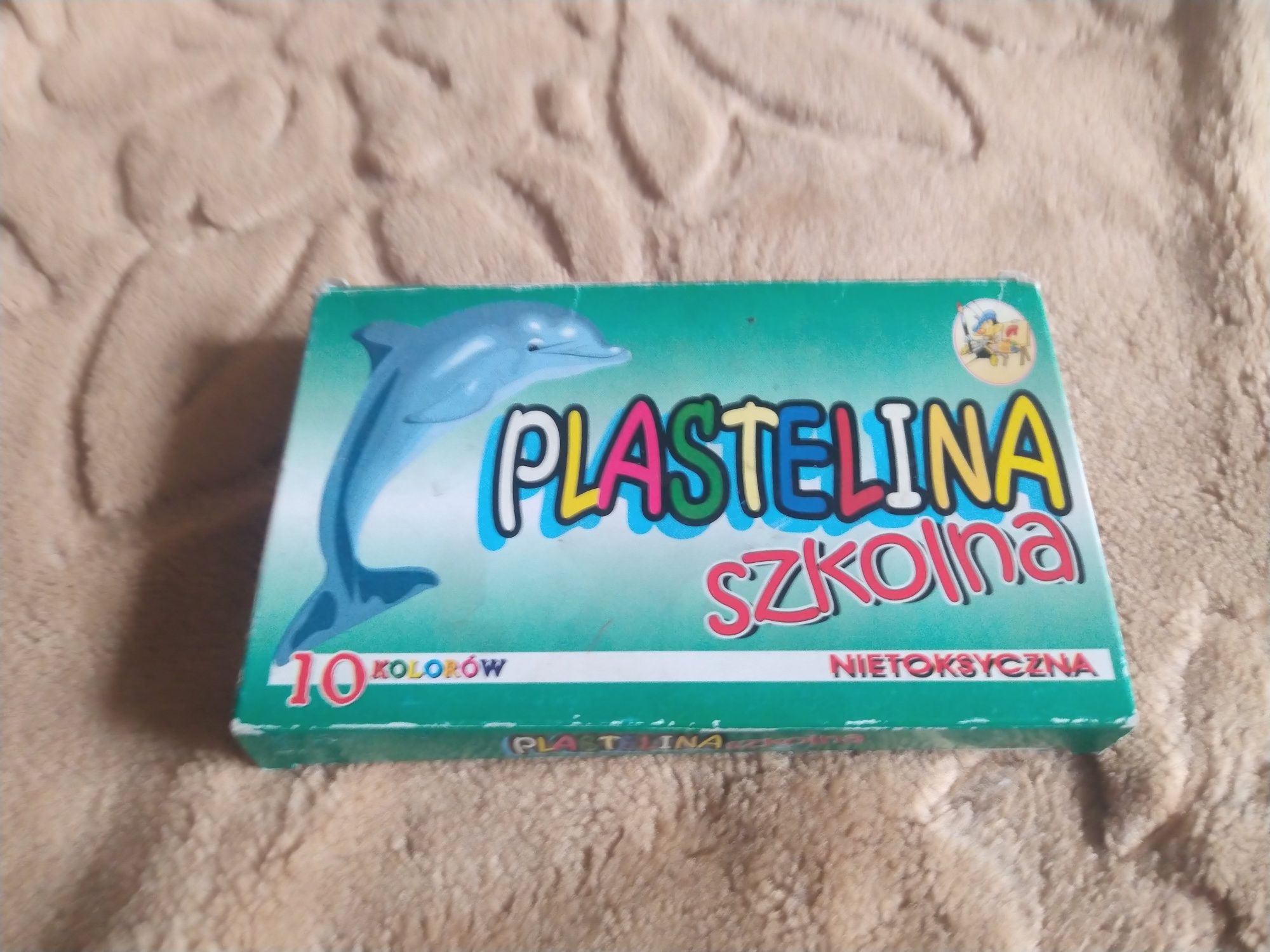 Plastelina szkolna 'z delfinem' UNIKAT